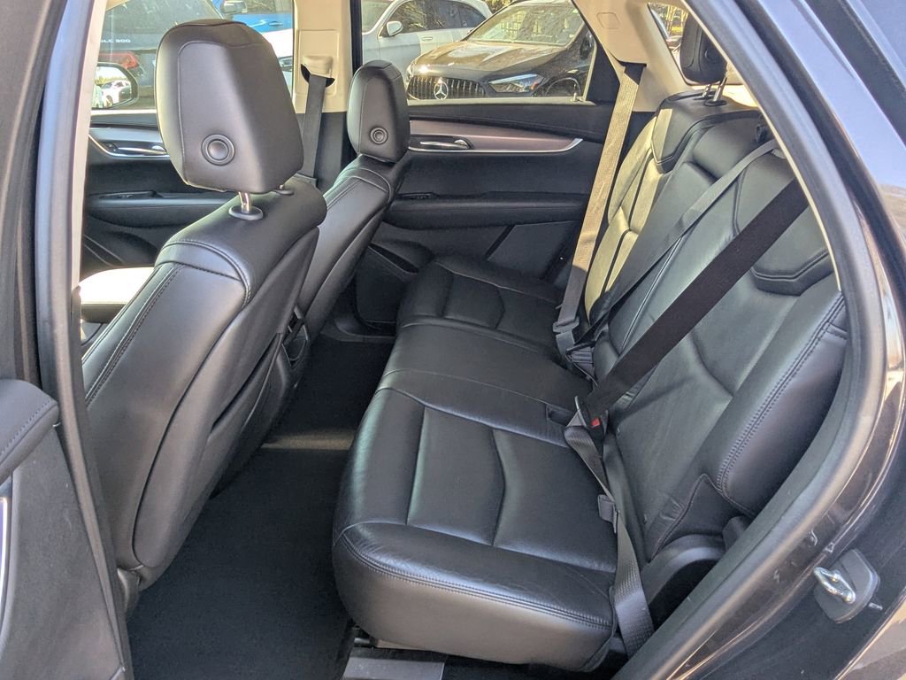 Used 2017 Cadillac XT5 Luxury w/ Advanced Security Package image 28