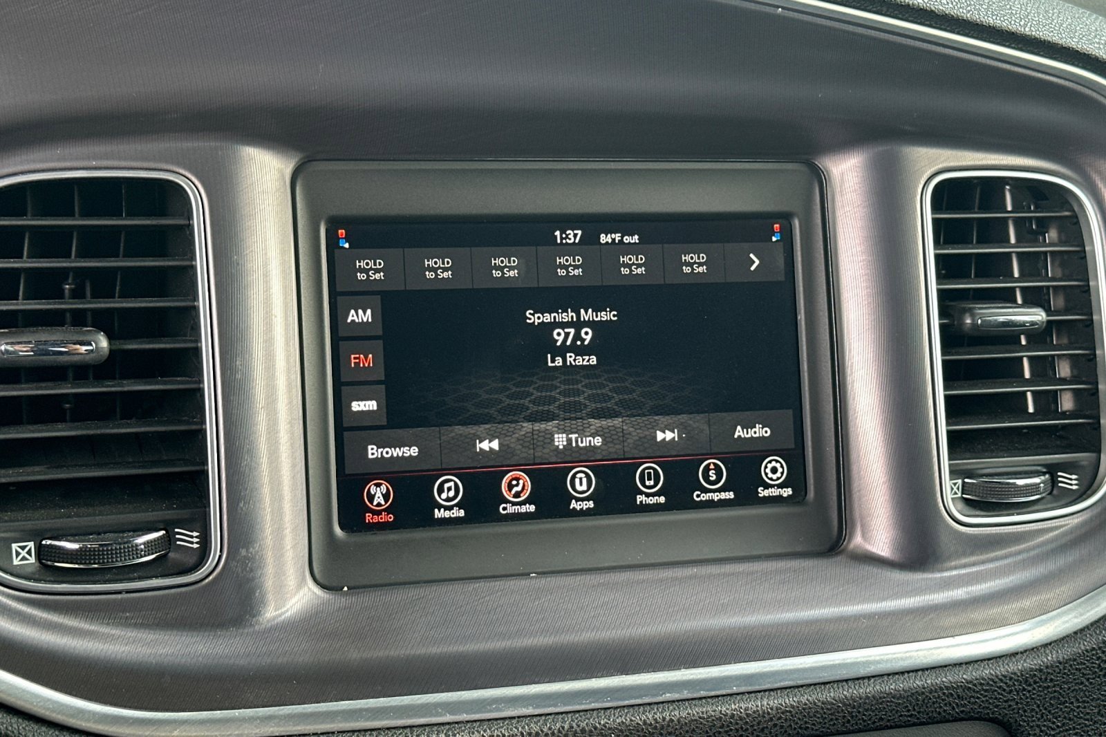 Used 2020 Dodge Charger SXT image 16