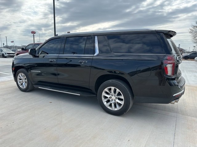 Used 2021 Chevrolet Suburban Premier w/ Premium Package image 16