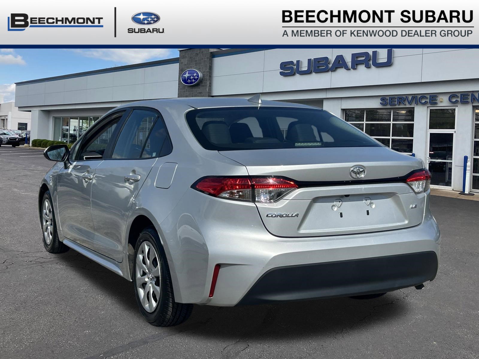 Used 2024 Toyota Corolla LE FWD image 5