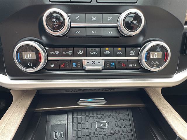Used 2024 Ford Expedition Max Limited image 26