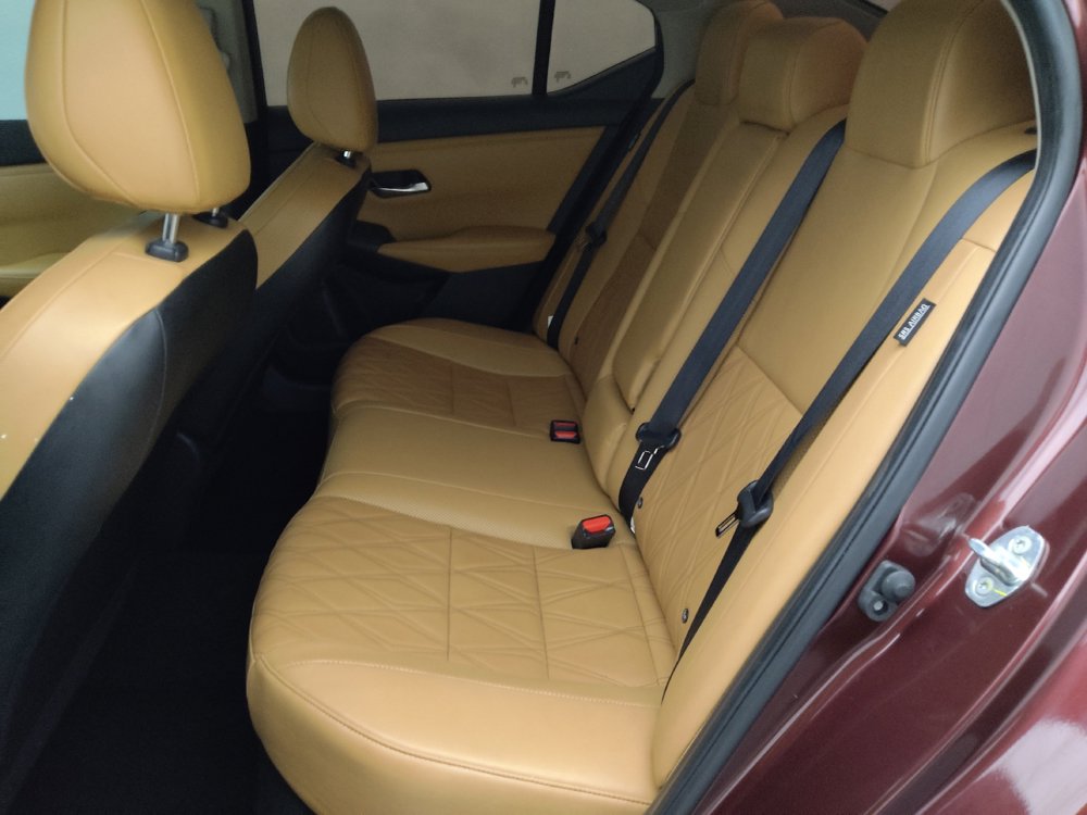 Used 2022 Nissan Sentra SV w/ SV Premium Package FWD image 18