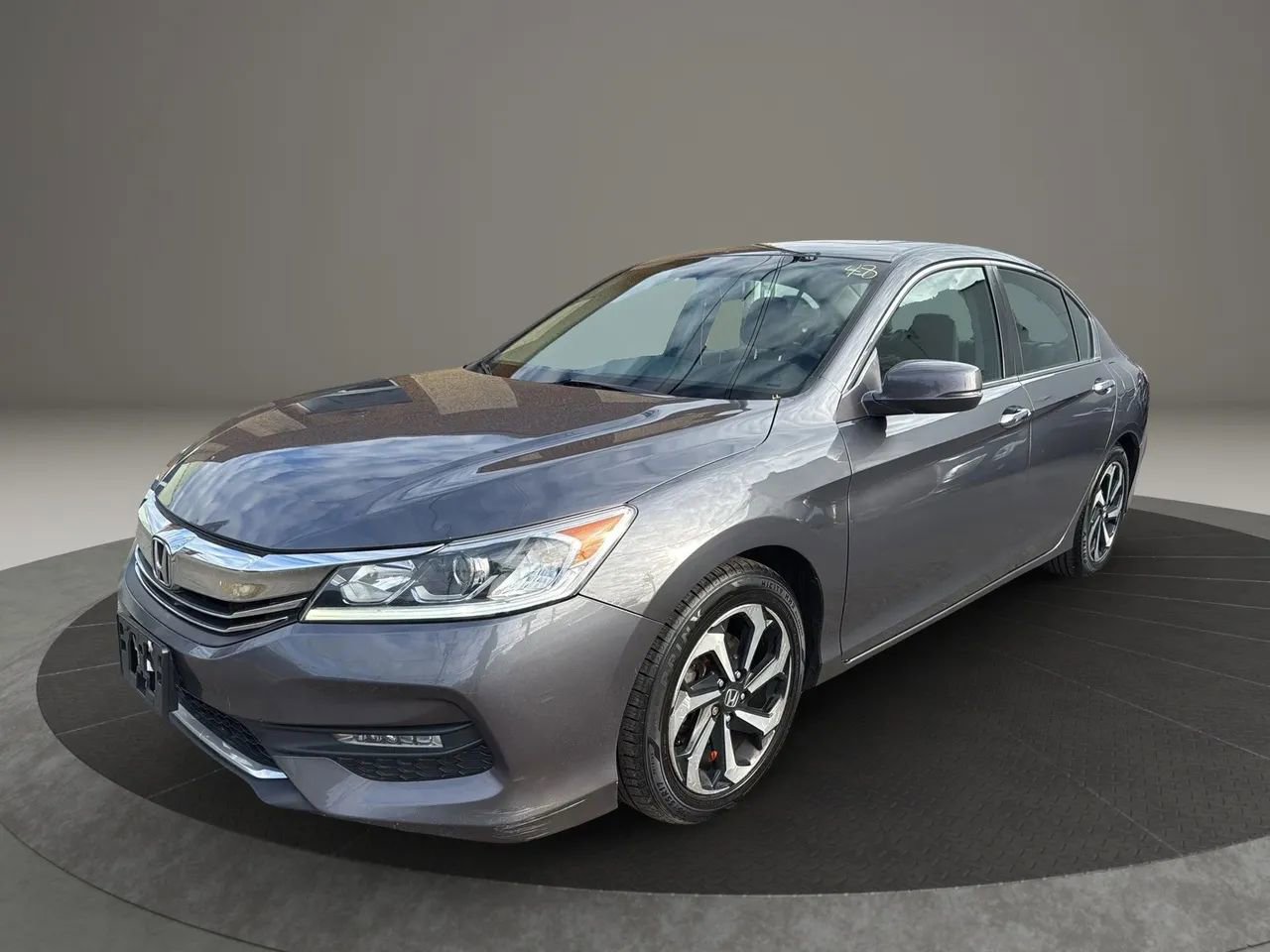 Used 2017 Honda Accord EX-L image 1