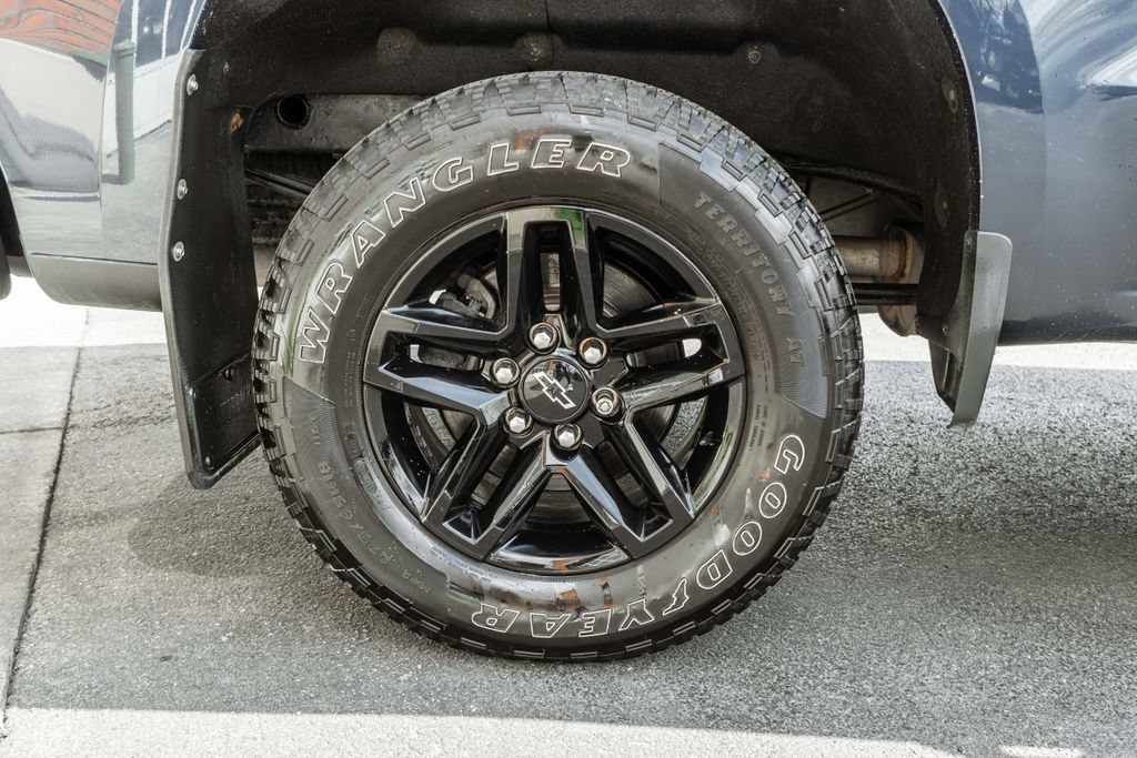 Used 2021 Chevrolet Silverado 1500 LT Trail Boss w/ Convenience Package II AWD/4WD image 31