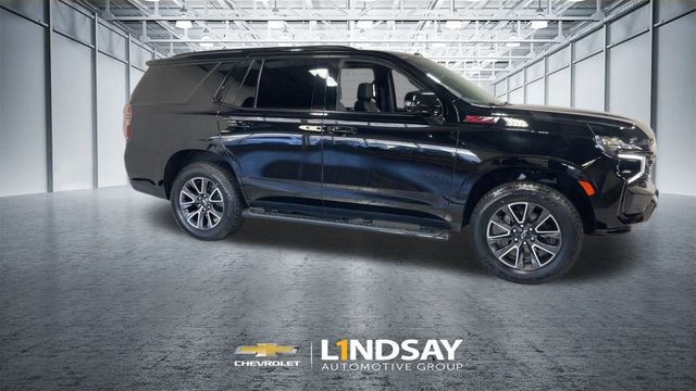 Used 2022 Chevrolet Tahoe Z71 w/ Luxury Package image 3