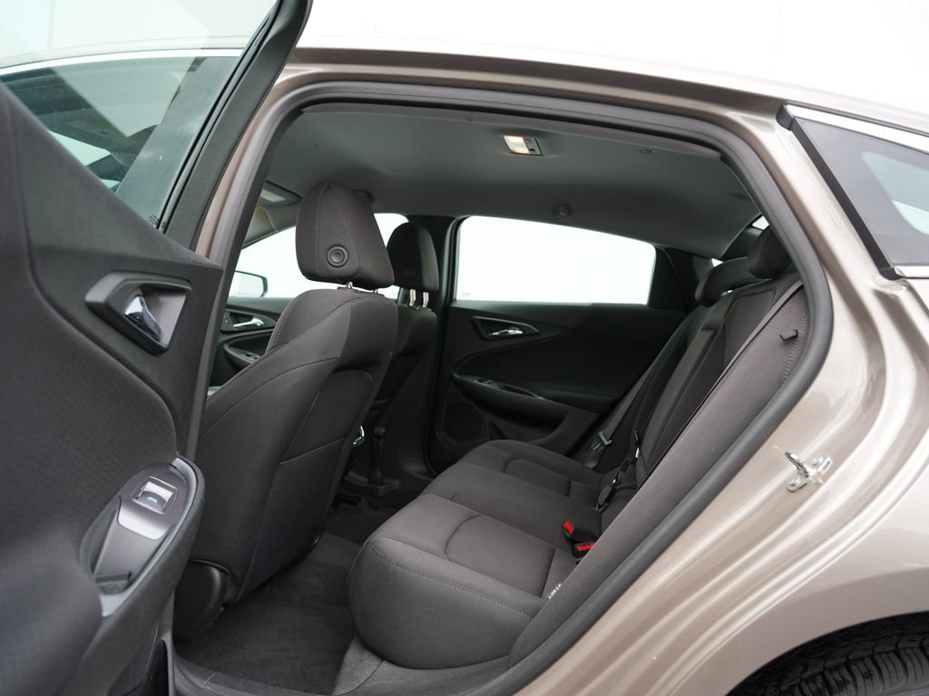 Used 2023 Chevrolet Malibu LT FWD image 18