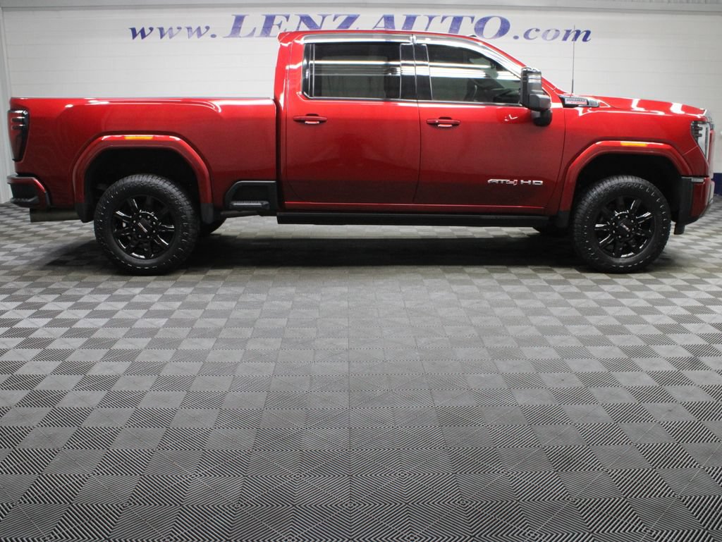 Used 2024 GMC Sierra 2500 AT4 w/ AT4 Preferred Package AWD/4WD image 2