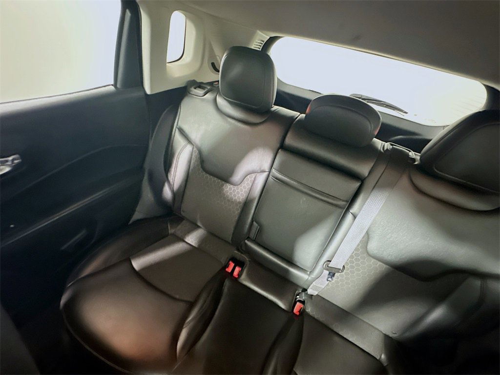 Used 2019 Jeep Compass Altitude image 12