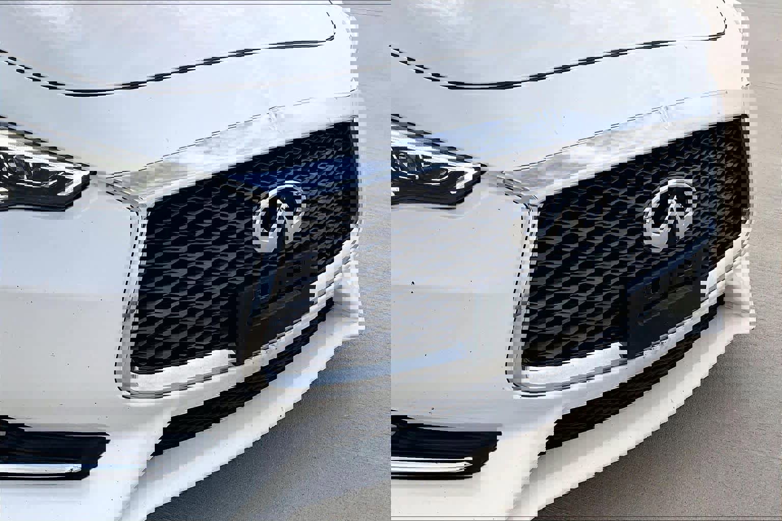 Used 2017 INFINITI Q60 w/ Cargo Package image 26