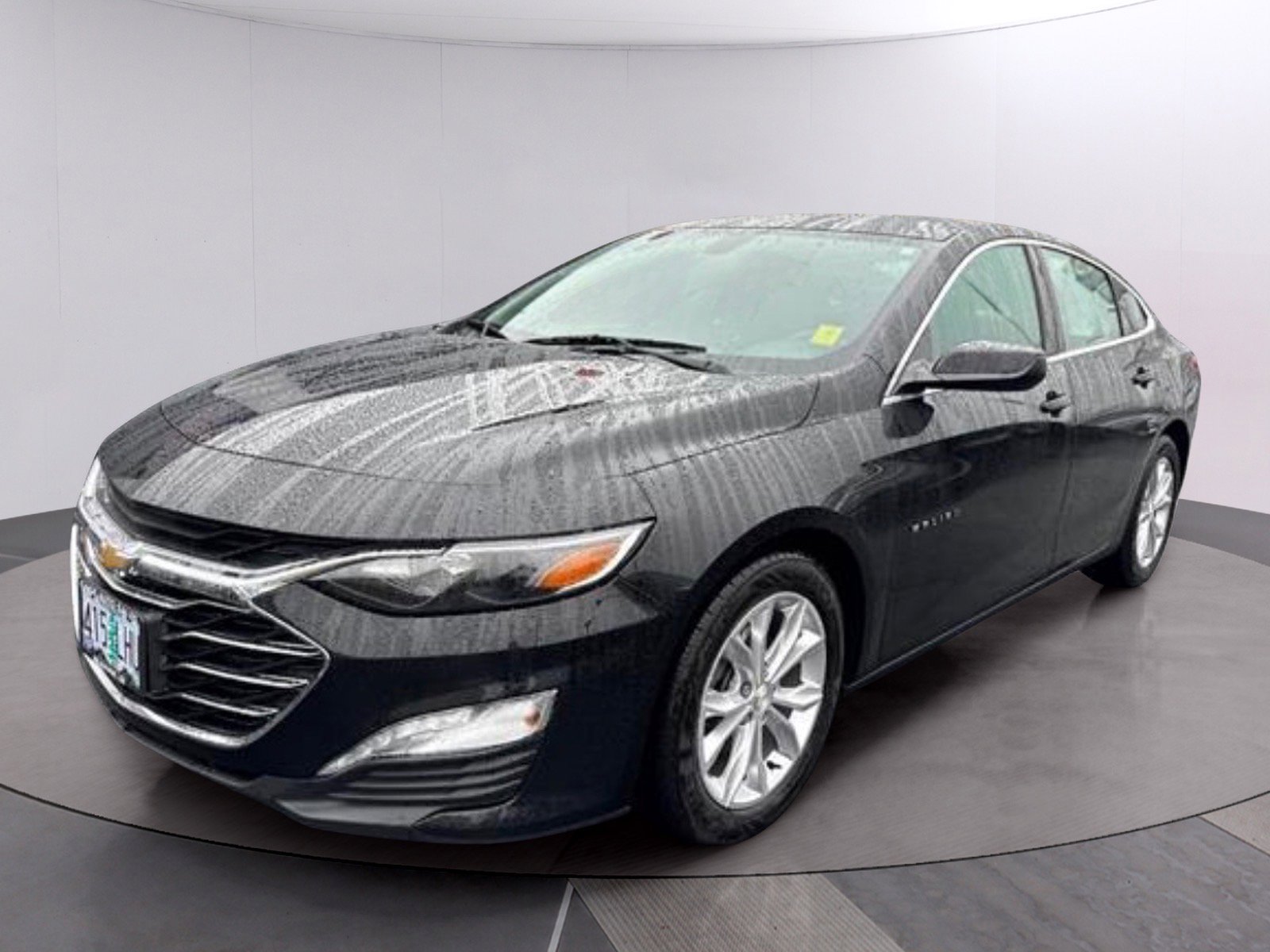 Used 2020 Chevrolet Malibu LT FWD image 1