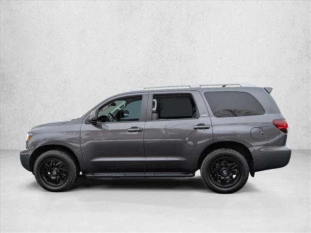 Used 2019 Toyota Sequoia SR5 w/ Premium Package image 8
