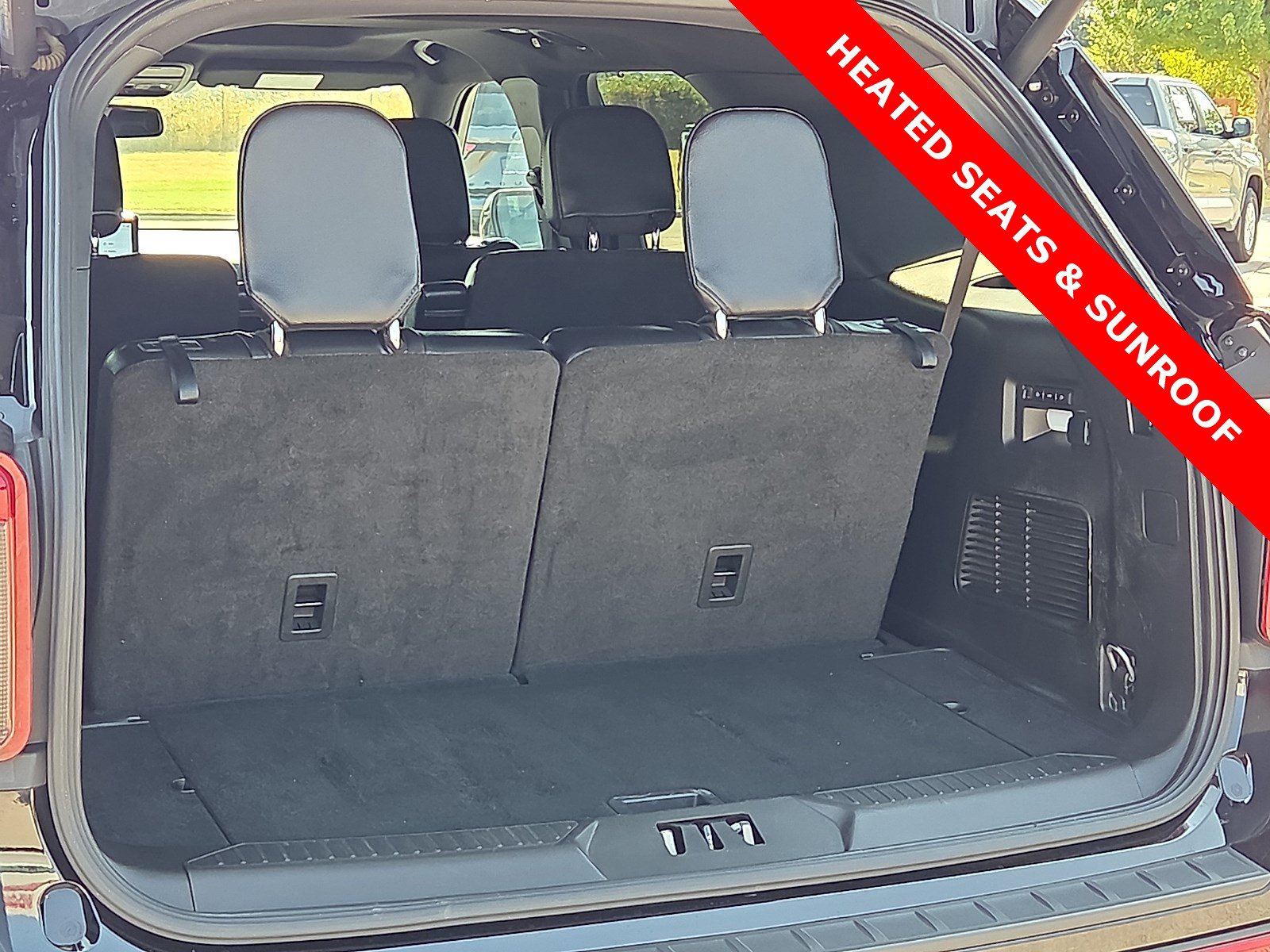 Used 2023 Ford Explorer ST w/ Equipment Group 401A AWD/4WD image 9
