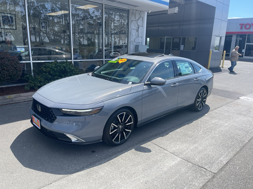 New 2025 Honda Accord Touring image 4