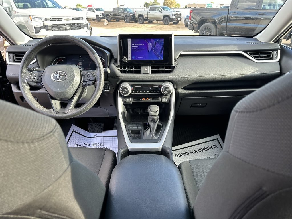 Used 2025 Toyota RAV4 XLE FWD image 24