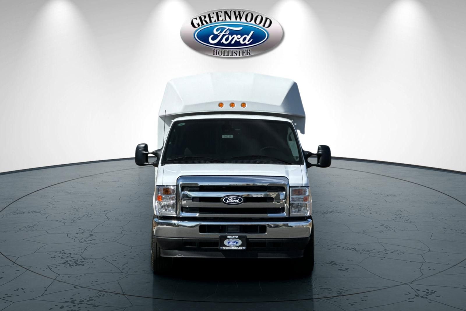 New 2026 Ford E-350 and Econoline 350 Super Duty w/ Power Equipment Group image 9