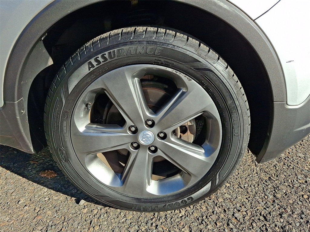 Used 2014 Buick Encore FWD image 9