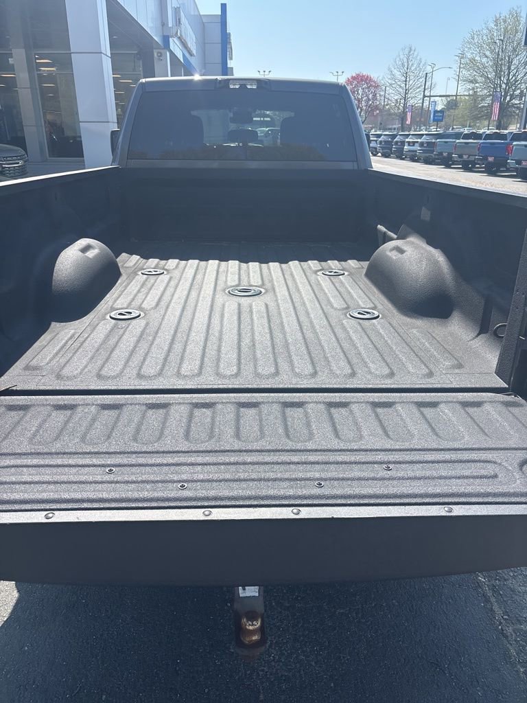 Used 2024 RAM 3500 Big Horn w/ Towing Technology Group image 9