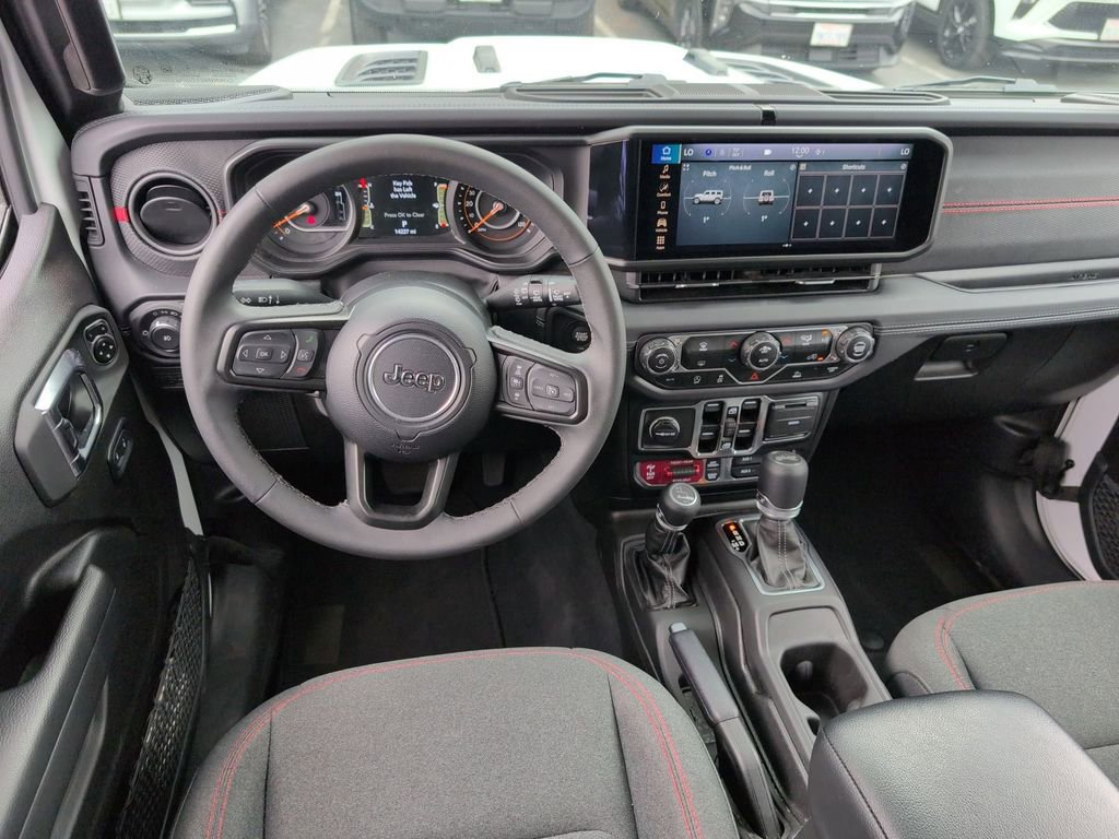 Used 2025 Jeep Wrangler Unlimited Rubicon image 26