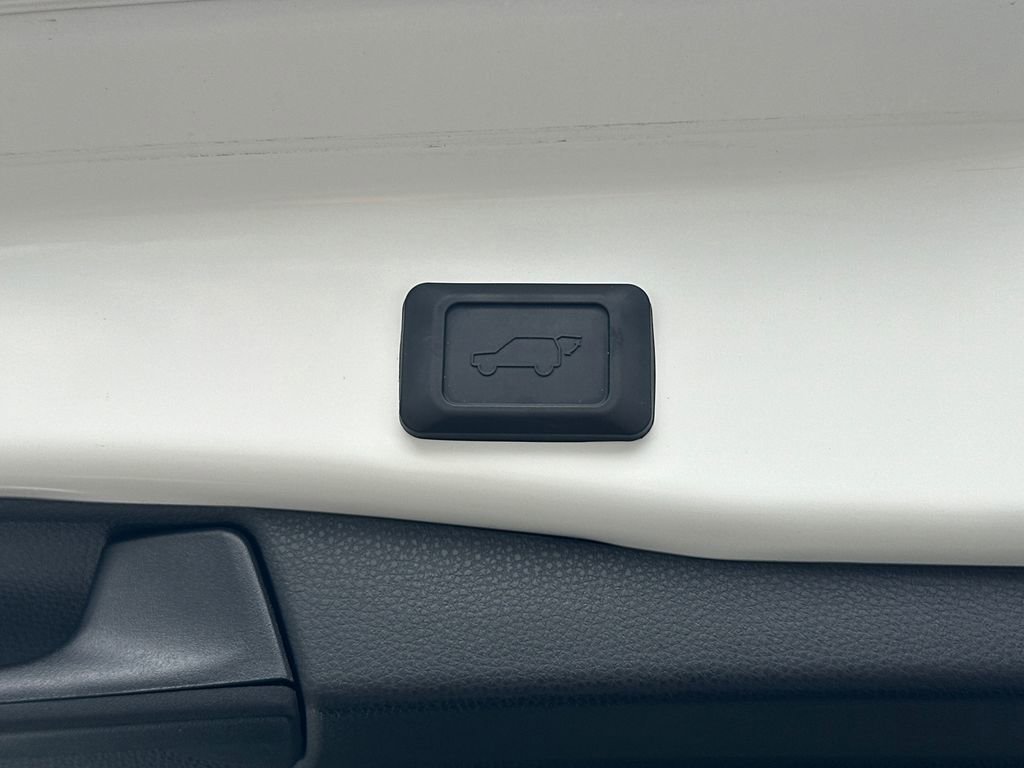 Used 2023 Toyota RAV4 XSE image 7