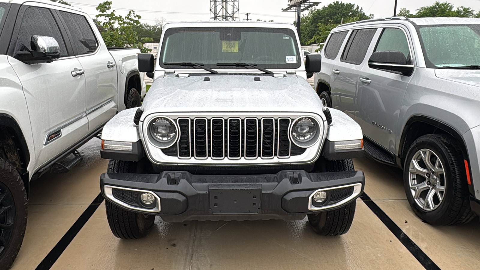 Used 2024 Jeep Wrangler Sahara w/ Technology Group image 2