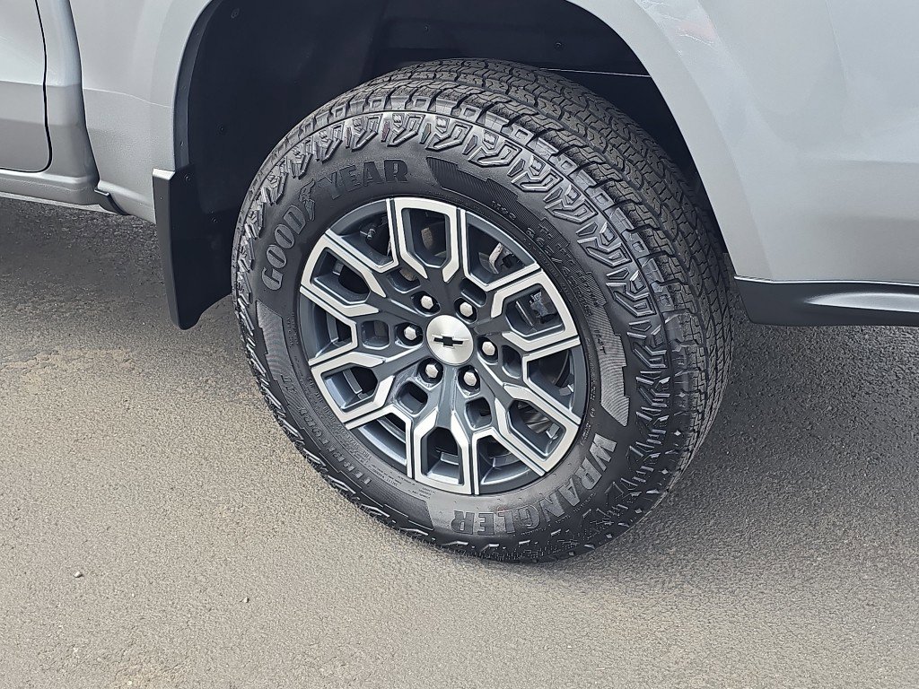 Certified 2024 Chevrolet Colorado Z71 w/ Z71 Convenience Package 2 image 10