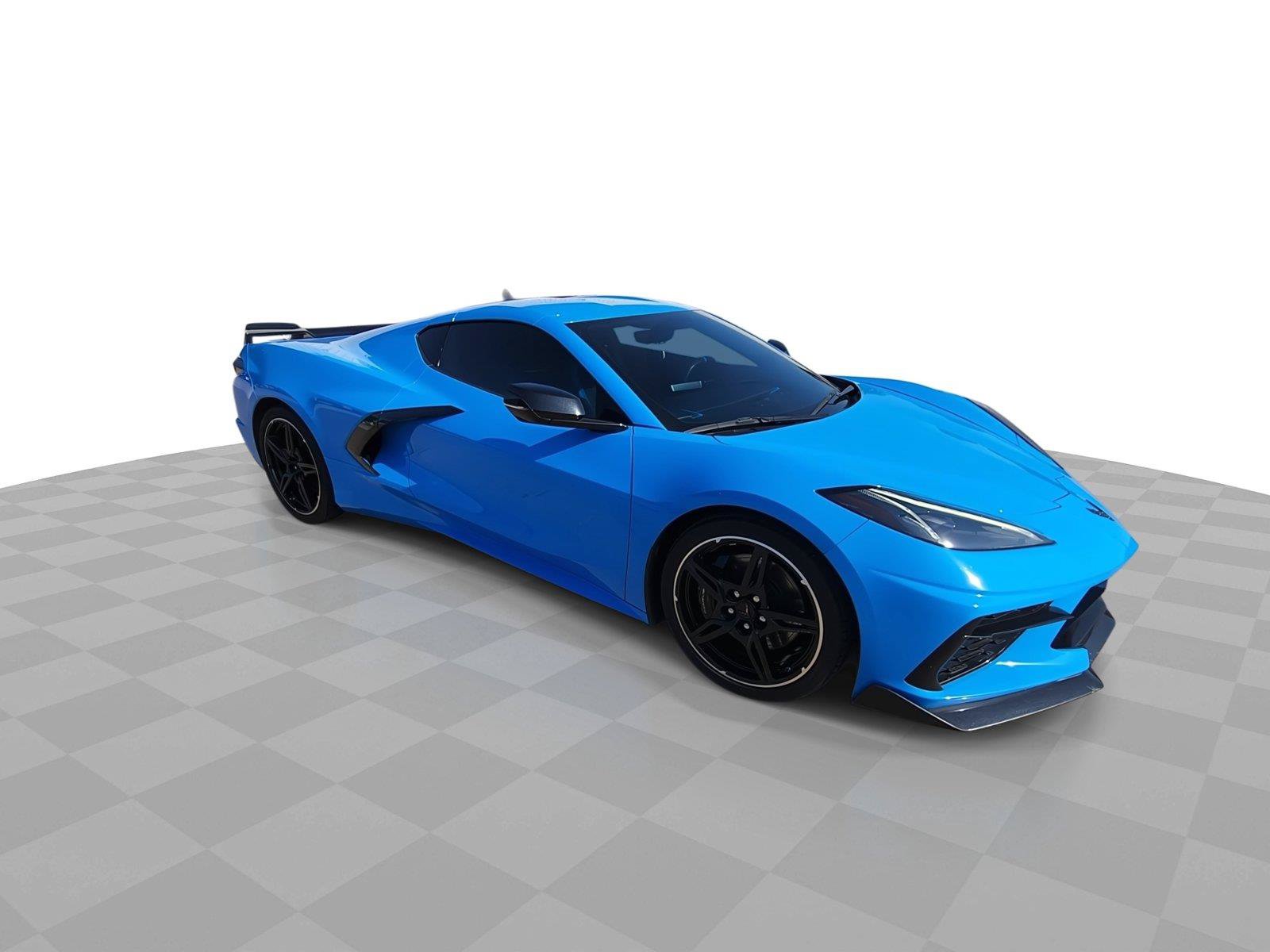 Used 2023 Chevrolet Corvette Stingray Premium Cpe w/ Z51 Performance Package RWD image 2