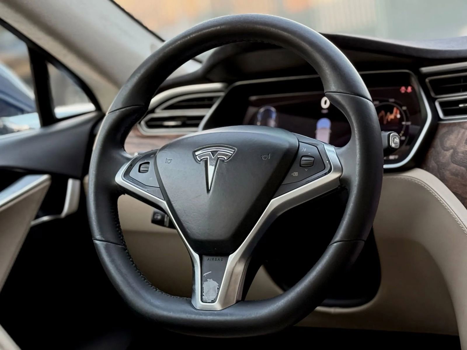 Used 2016 Tesla Model S 60D image 12