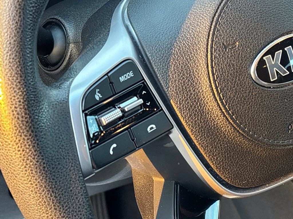 Used 2020 Kia Sorento LX FWD image 22