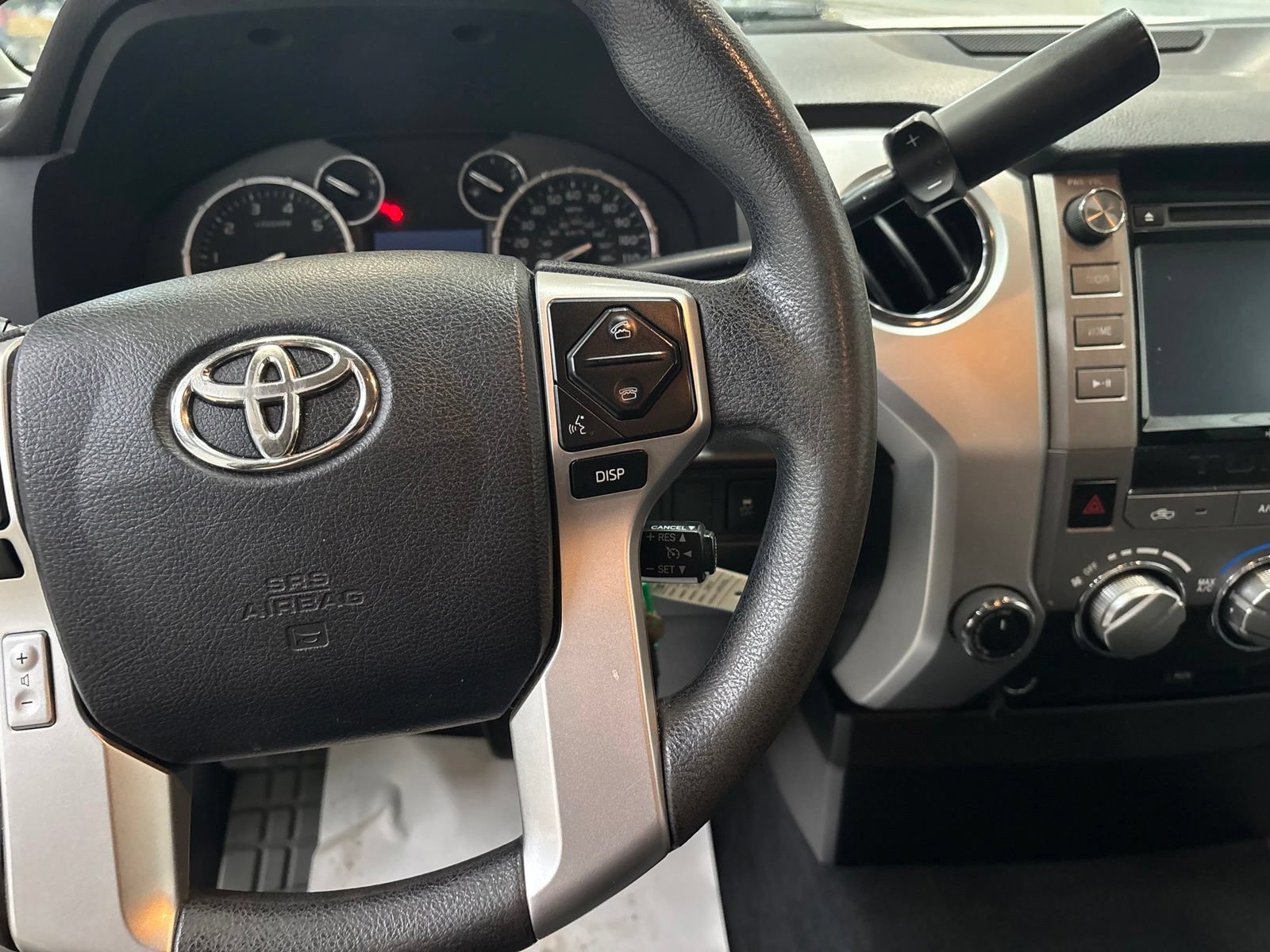 Used 2015 Toyota Tundra SR5 AWD/4WD image 13
