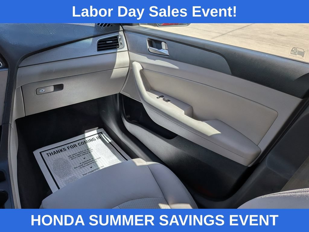Used 2015 Hyundai Sonata SE w/ Option Group 09 FWD image 15