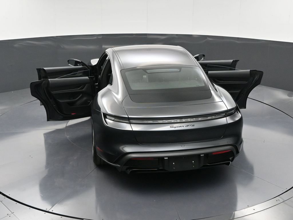 New 2026 Porsche Taycan GTS image 37