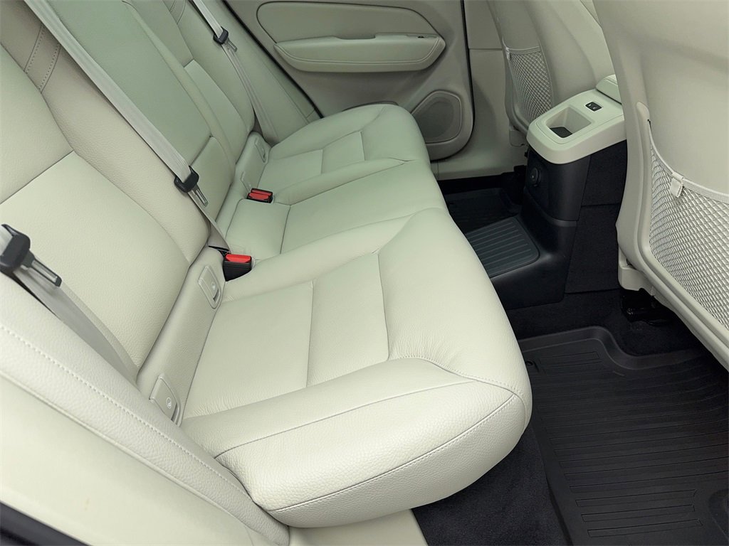 Used 2025 Volvo XC60 T8 Plus w/ Protection Package Premier image 44