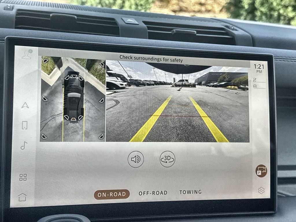 Used 2025 Land Rover Defender 110 S image 19