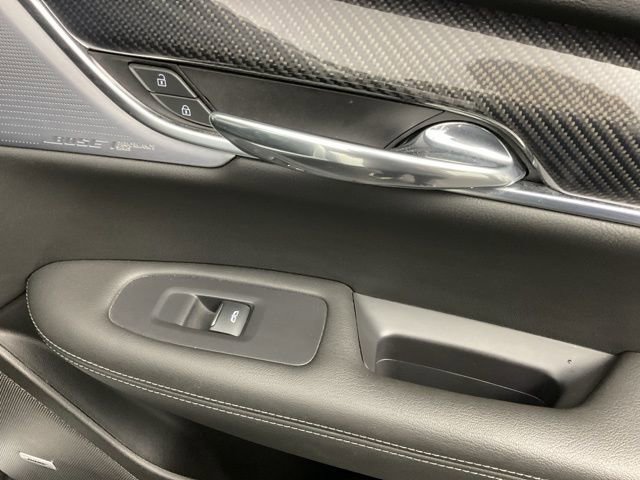 Certified 2024 Cadillac XT6 Sport w/ LPO, Floor Liner Package image 27