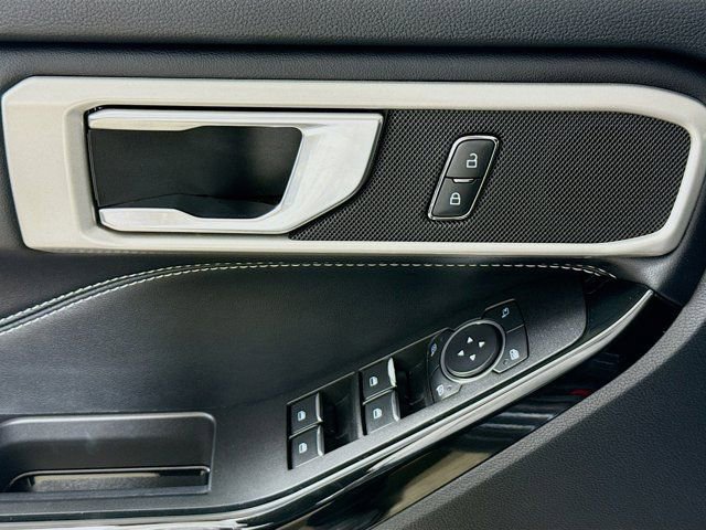 Used 2022 Ford Explorer ST image 21