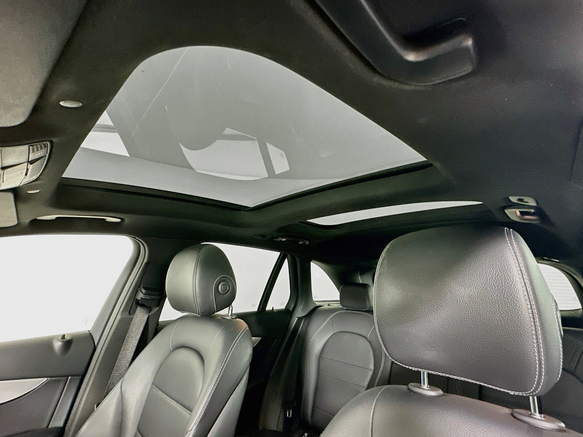 Certified 2022 Mercedes-Benz GLC 300 image 23