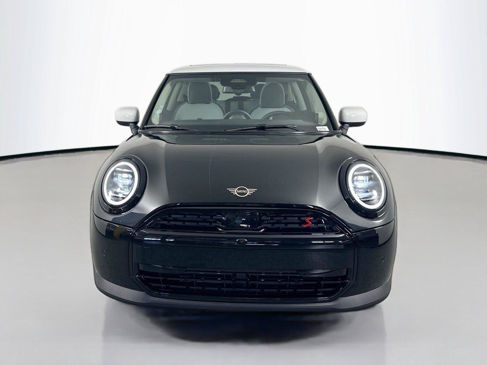Used 2025 MINI Cooper S FWD image 2