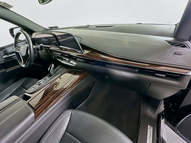 Used 2024 Cadillac Escalade ESV Luxury w/ LPO, Floor Liner Package image 31