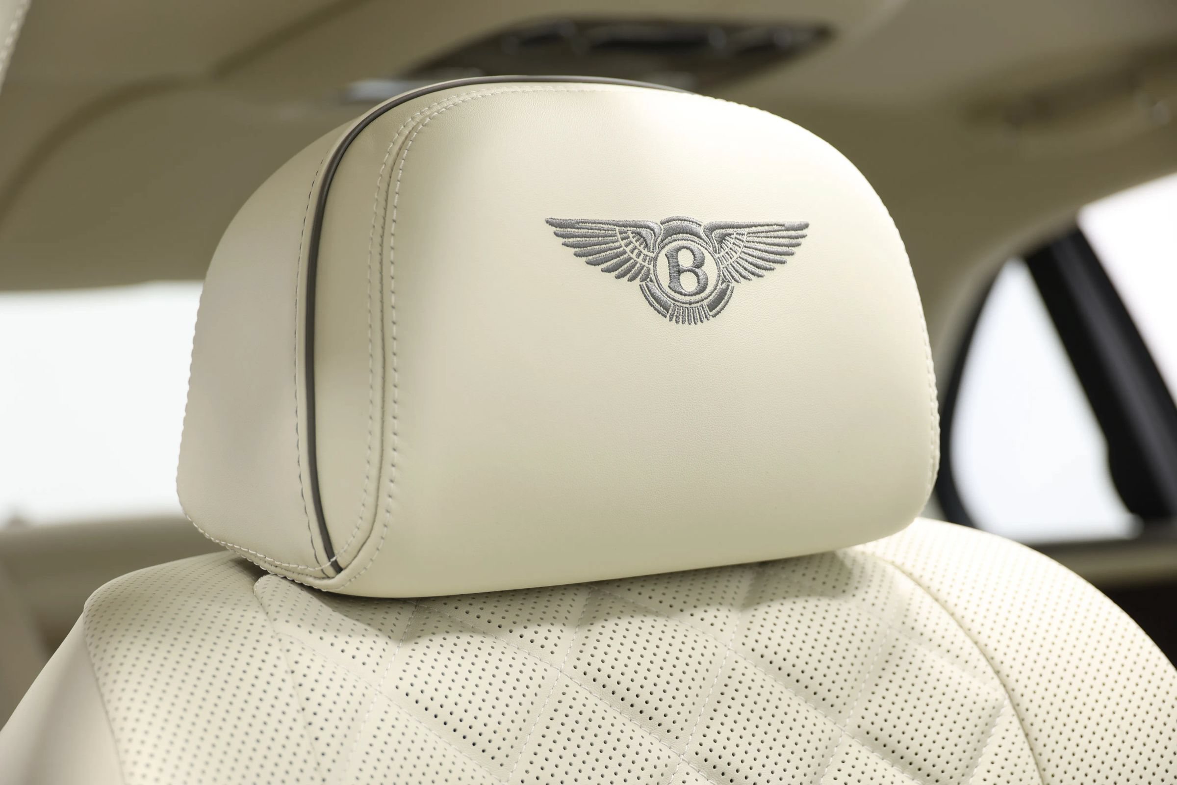 Used 2018 Bentley Flying Spur V8 AWD/4WD image 96
