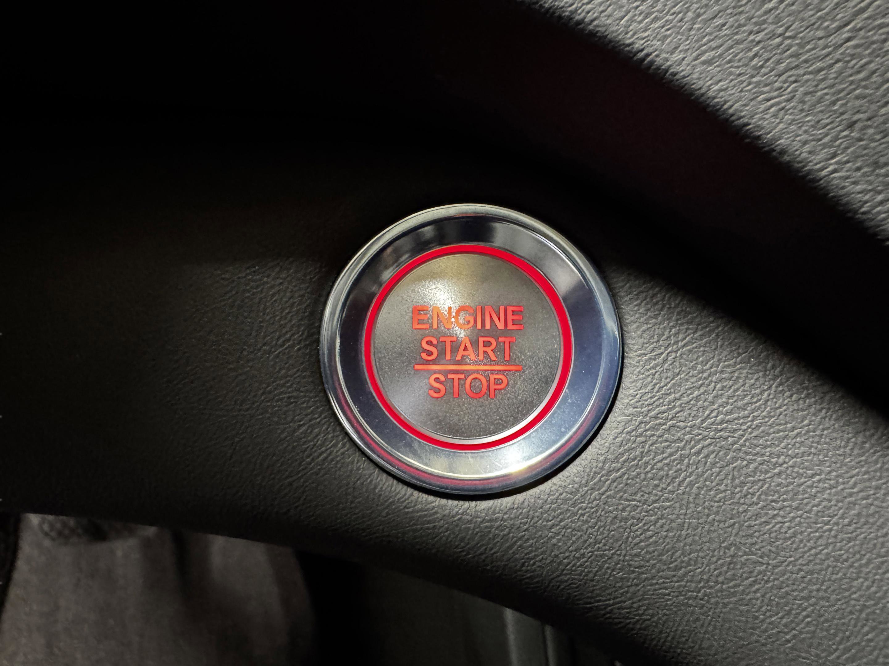 Certified 2025 Acura RDX SH-AWD w/ Advance Package image 18