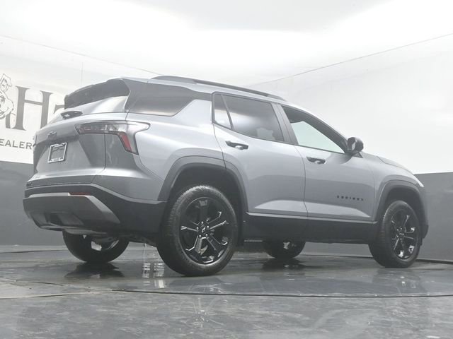 New 2026 Chevrolet Equinox LT w/ Midnight Edition FWD image 11