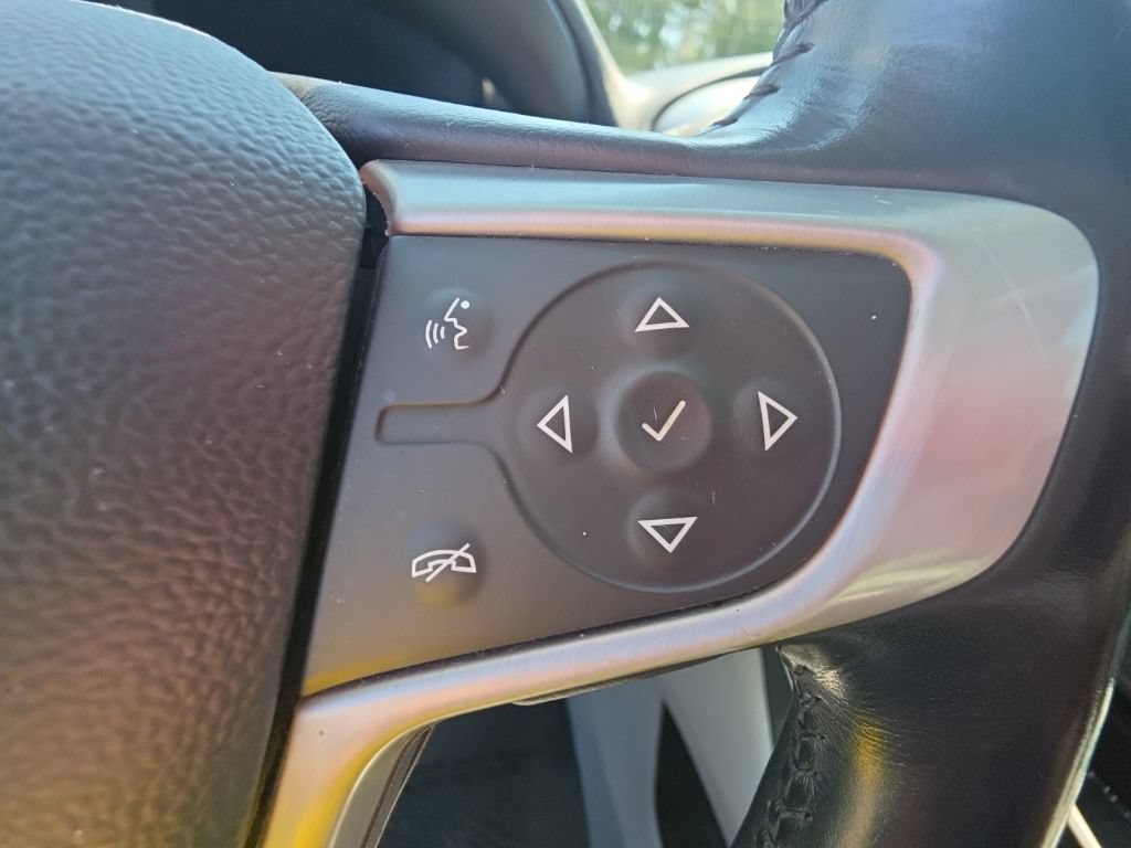 Certified 2022 GMC Terrain SLT FWD image 27