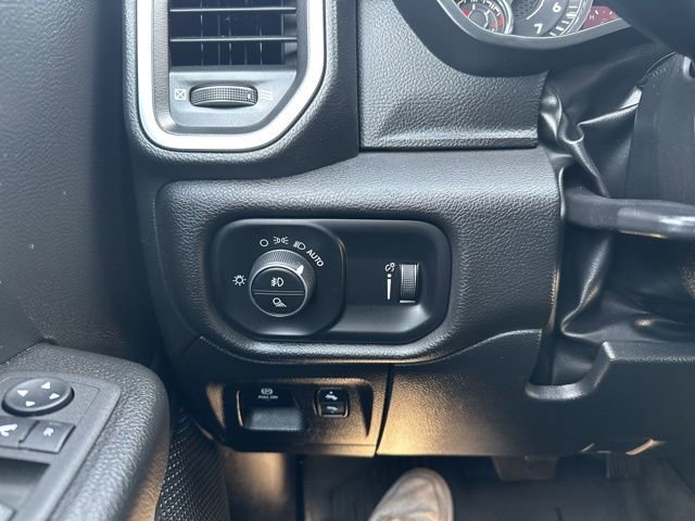 Used 2024 RAM 1500 Big Horn AWD/4WD image 24