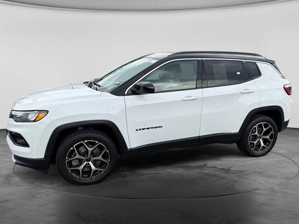 Used 2025 Jeep Compass Limited AWD/4WD image 6