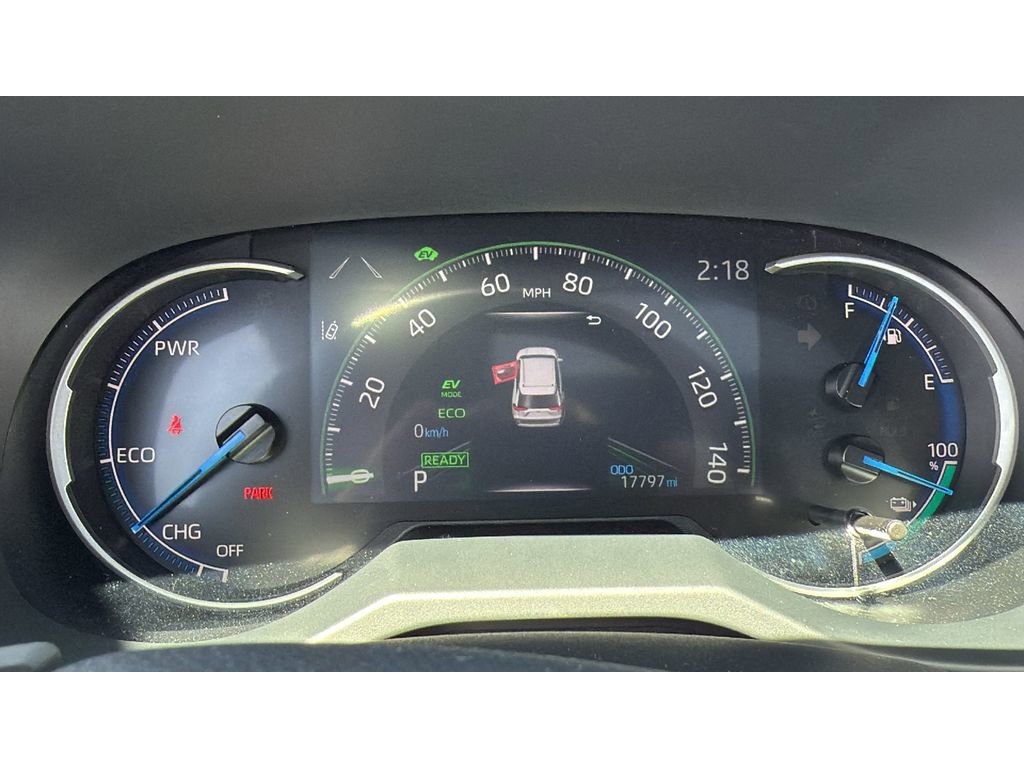 Used 2022 Toyota RAV4 XSE w/ Premium Package image 32