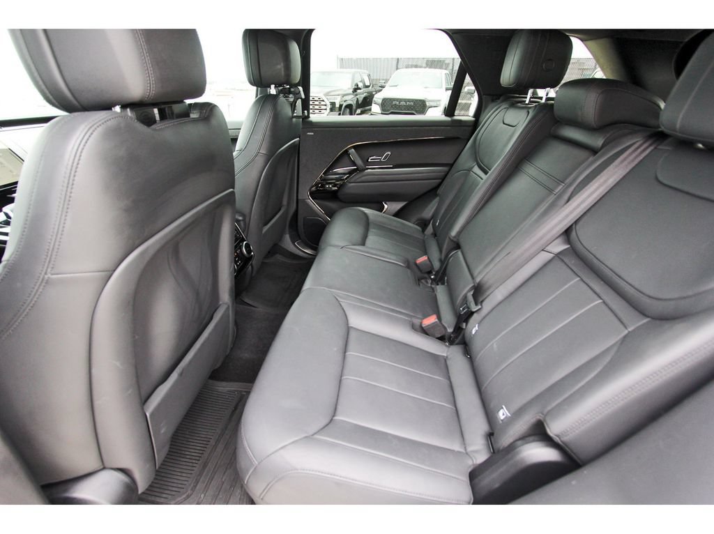 Used 2024 Land Rover Range Rover Sport SE AWD/4WD image 7