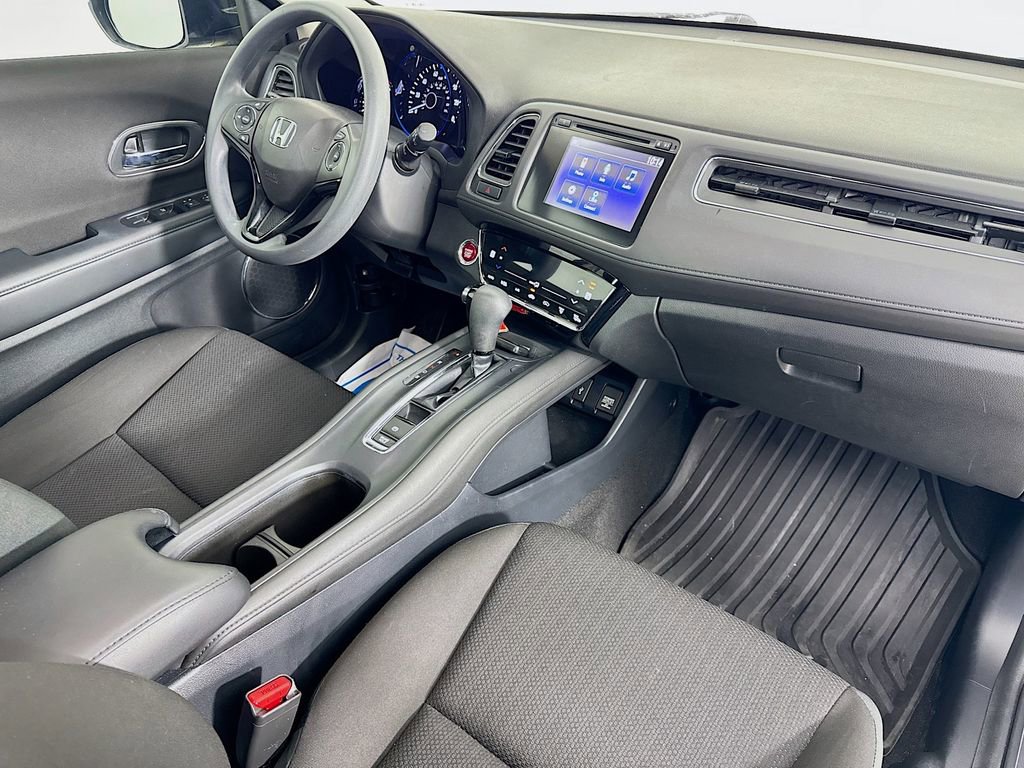Used 2018 Honda HR-V EX image 33