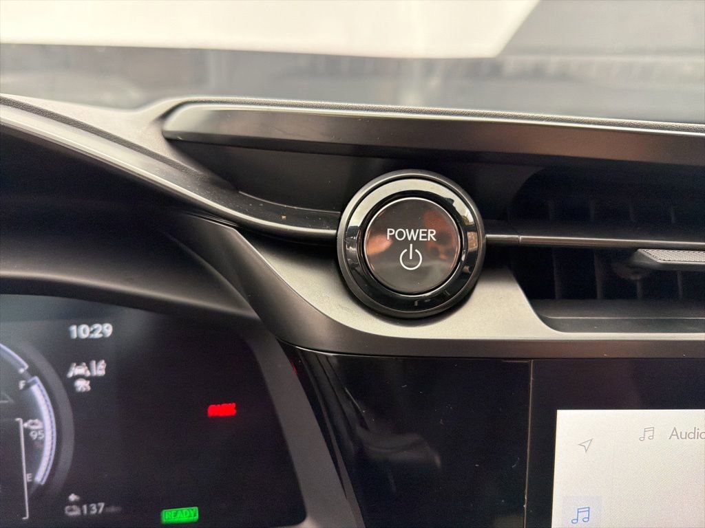 Used 2025 Lexus RZ 450e w/ Technology Package image 19