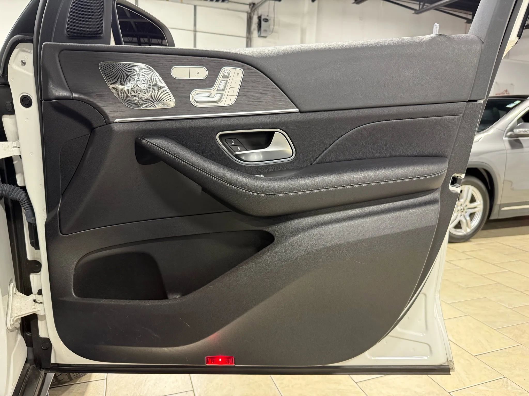Used 2022 Mercedes-Benz GLE 350 4MATIC image 30