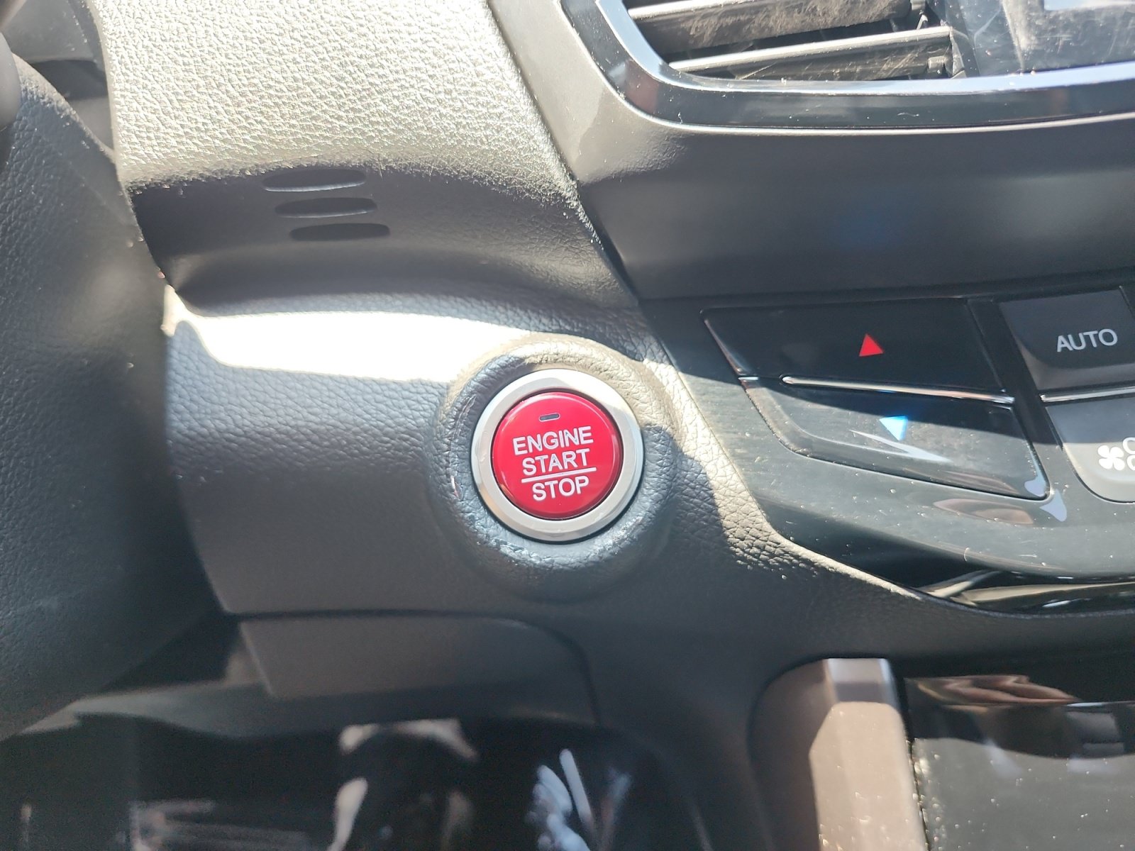 Used 2017 Honda Accord EX-L image 20